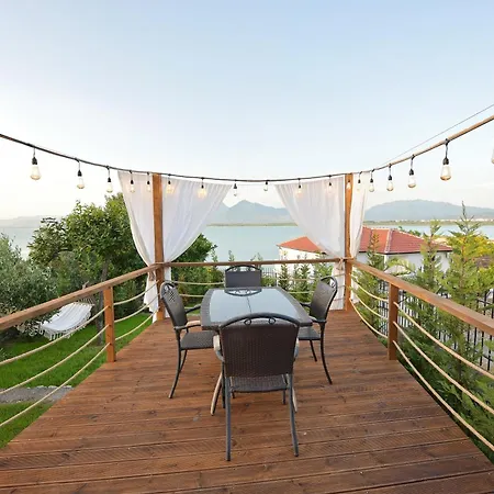 Villa White Pearl
