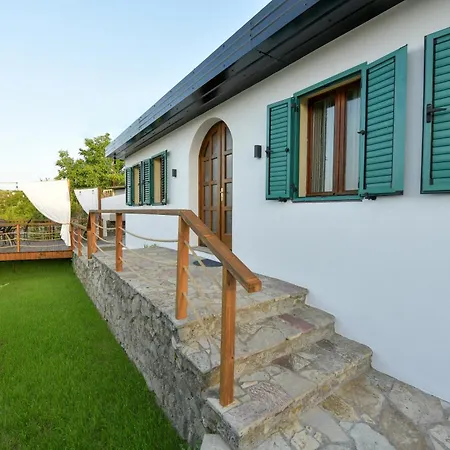 Villa White Pearl Shiroka